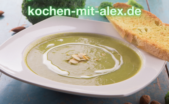 Diese Brokkoli-Cremesuppe ist eine wärmende und gesunde Mahlzeit, die durch den Thermomix leicht zuzubereiten ist. Die gerösteten Mandeln bieten einen angenehmen Kontrast zur Cremigkeit der Suppe und fügen eine nussige Note hinzu.