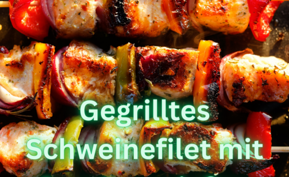 Ein herzhaftes Abendessen mit perfekt gewürzten Schweinefilets und bunten, marinierten Gemüsespießen.